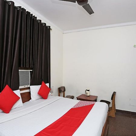 Oyo 8188 Vardhmaan Inn Delhi Zewnętrze zdjęcie
