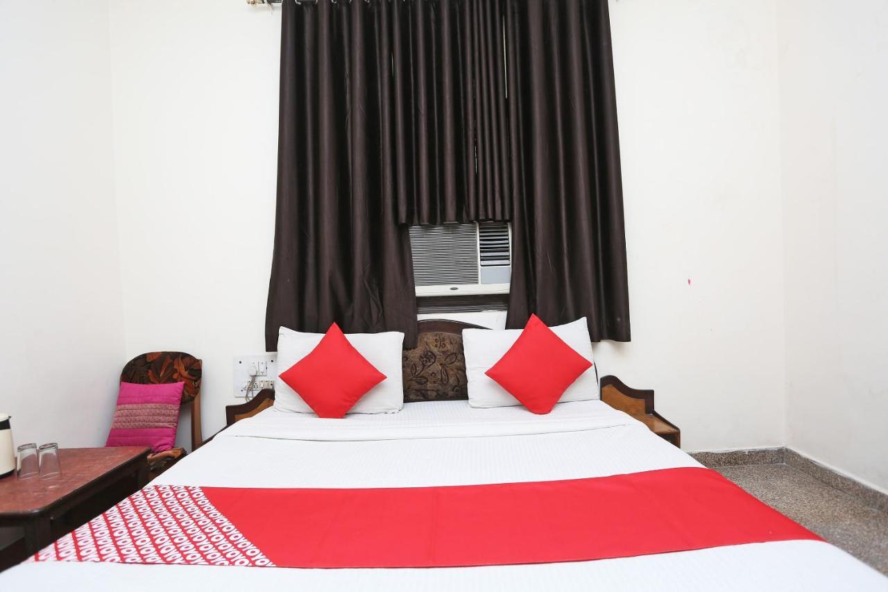 Oyo 8188 Vardhmaan Inn Delhi Zewnętrze zdjęcie
