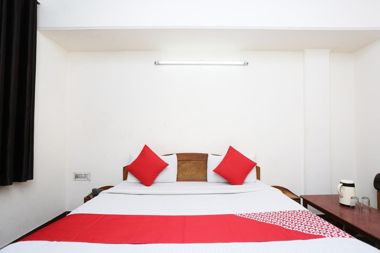 Oyo 8188 Vardhmaan Inn Delhi Zewnętrze zdjęcie