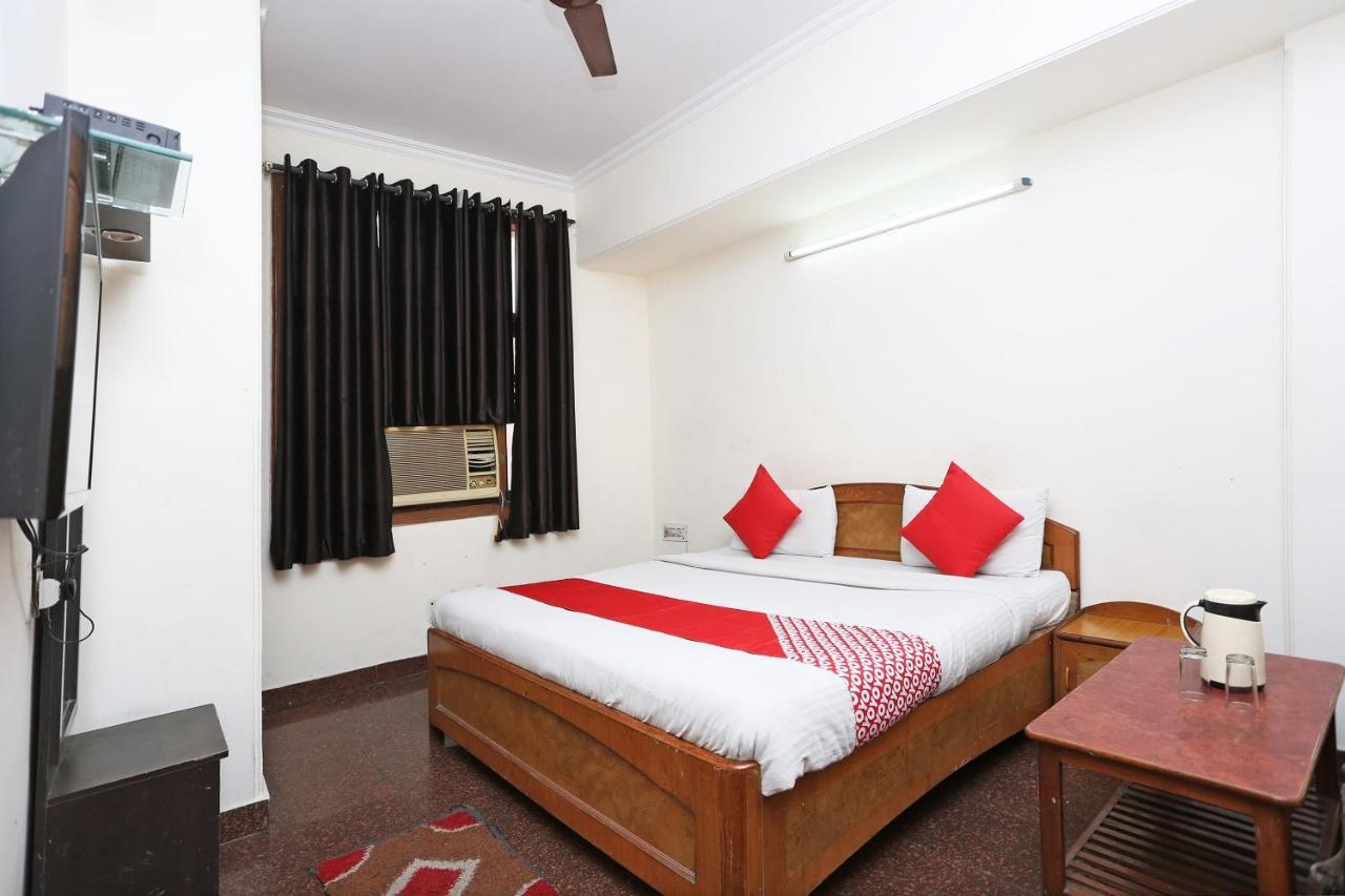 Oyo 8188 Vardhmaan Inn Delhi Zewnętrze zdjęcie